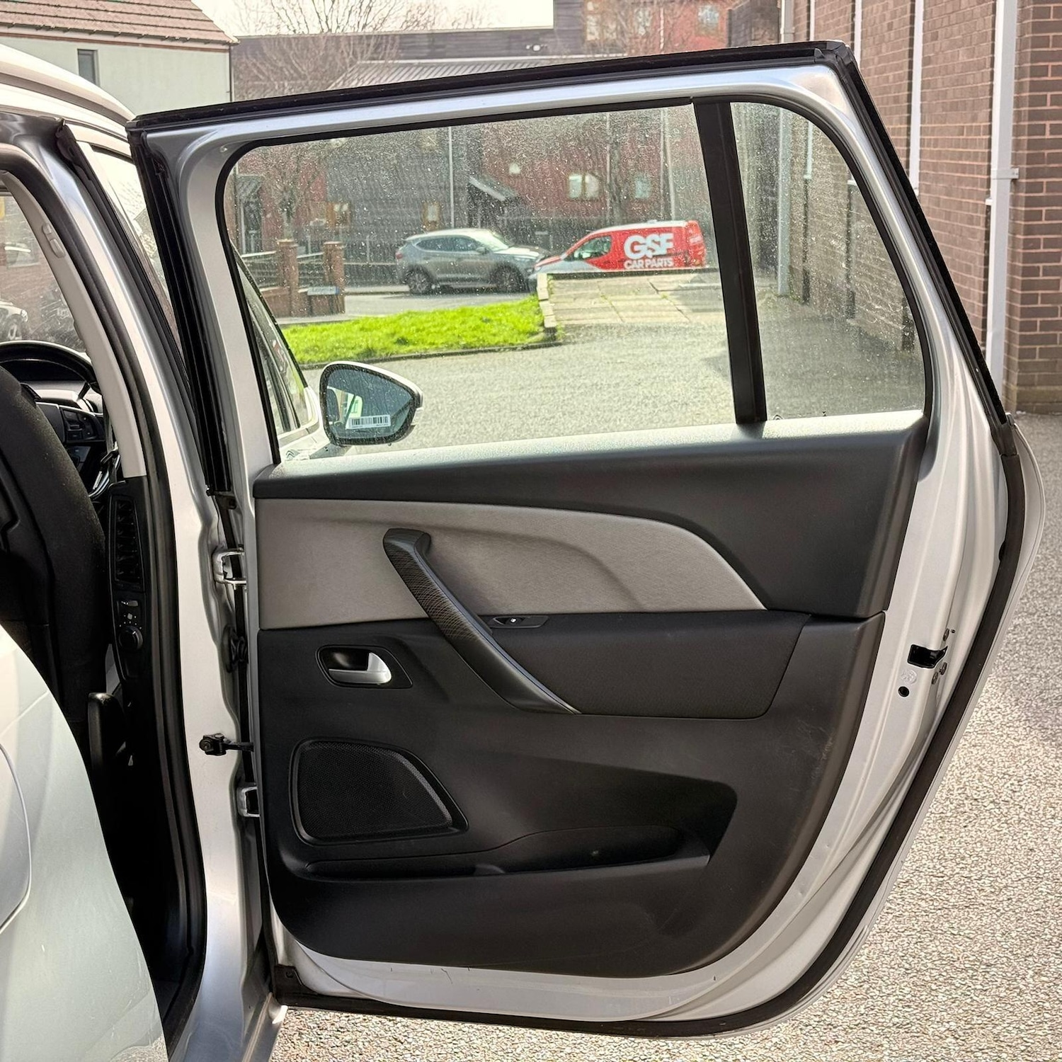 Used Citroen Grand C4 Picasso 2015 for sale - 77768817: Photo 29