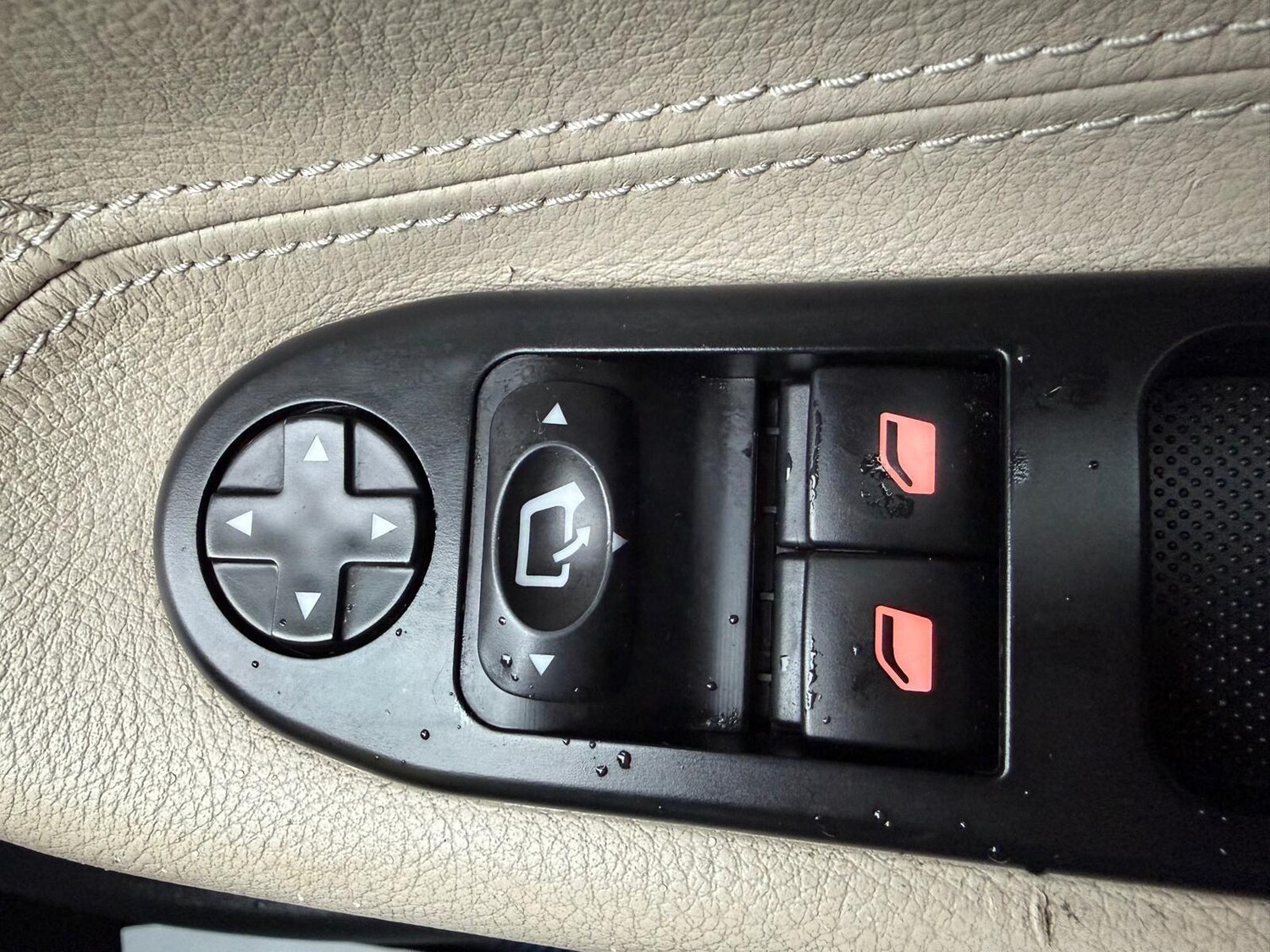 Used Peugeot 207 CC for sale - 77550406: Photo 16