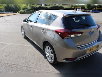 Used Toyota Auris 2016 for sale - 79396282: Photo
