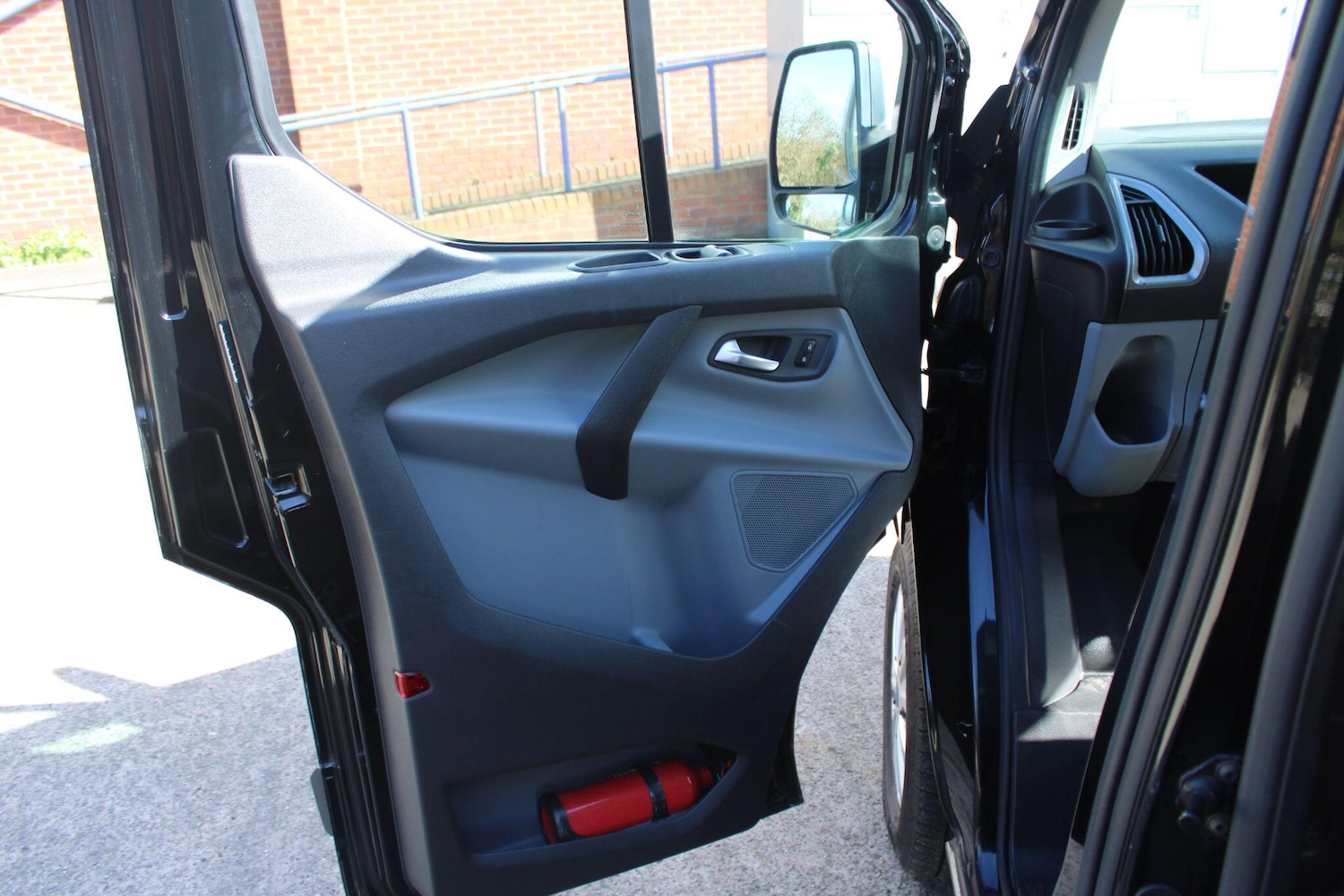 Used Ford Transit Custom 2017 for sale - 77978210: Photo 29