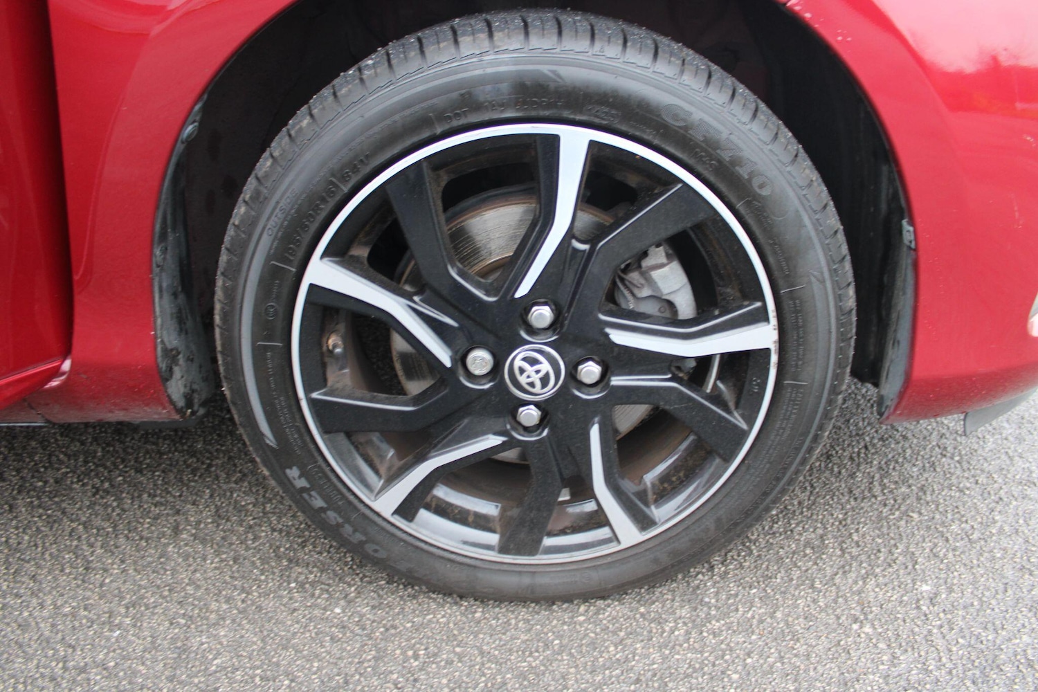 Used Toyota Yaris 2018 for sale - 77040737: Photo 29