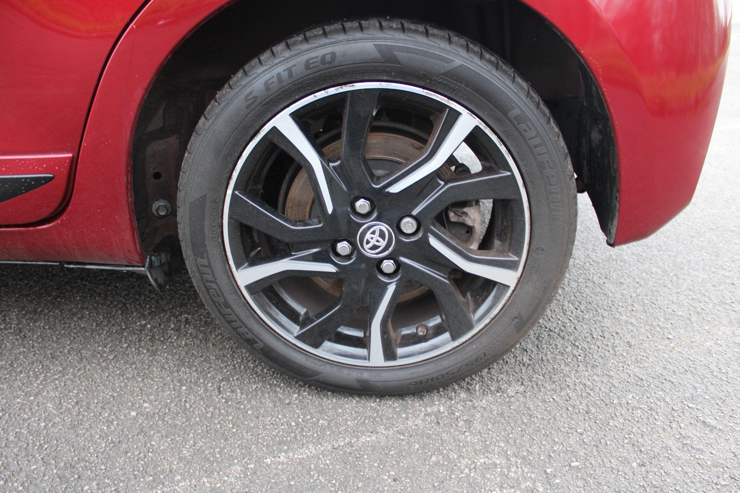 Used Toyota Yaris 2018 for sale - 77040737: Photo 31