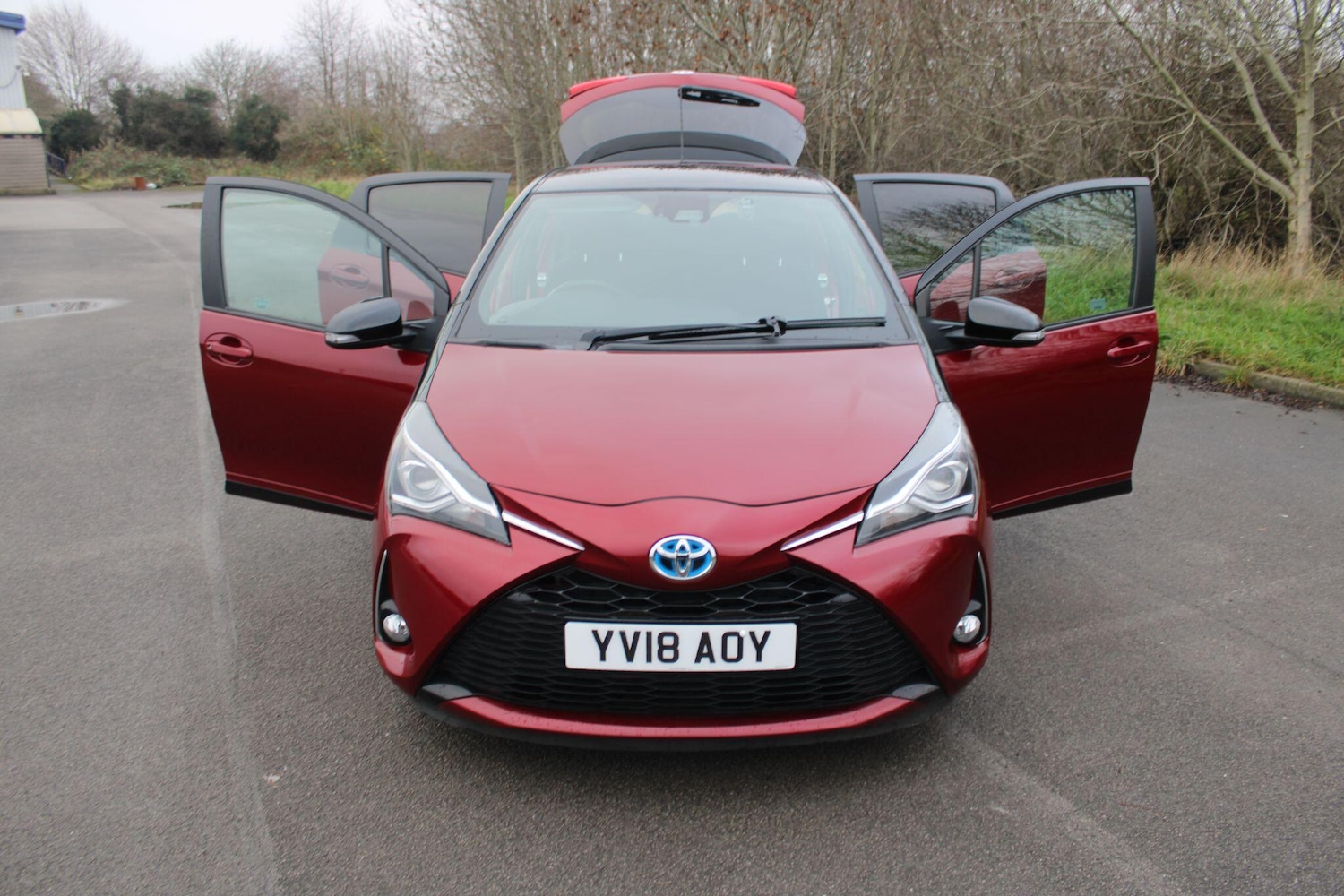 Used Toyota Yaris 2018 for sale - 77040737: Photo 5