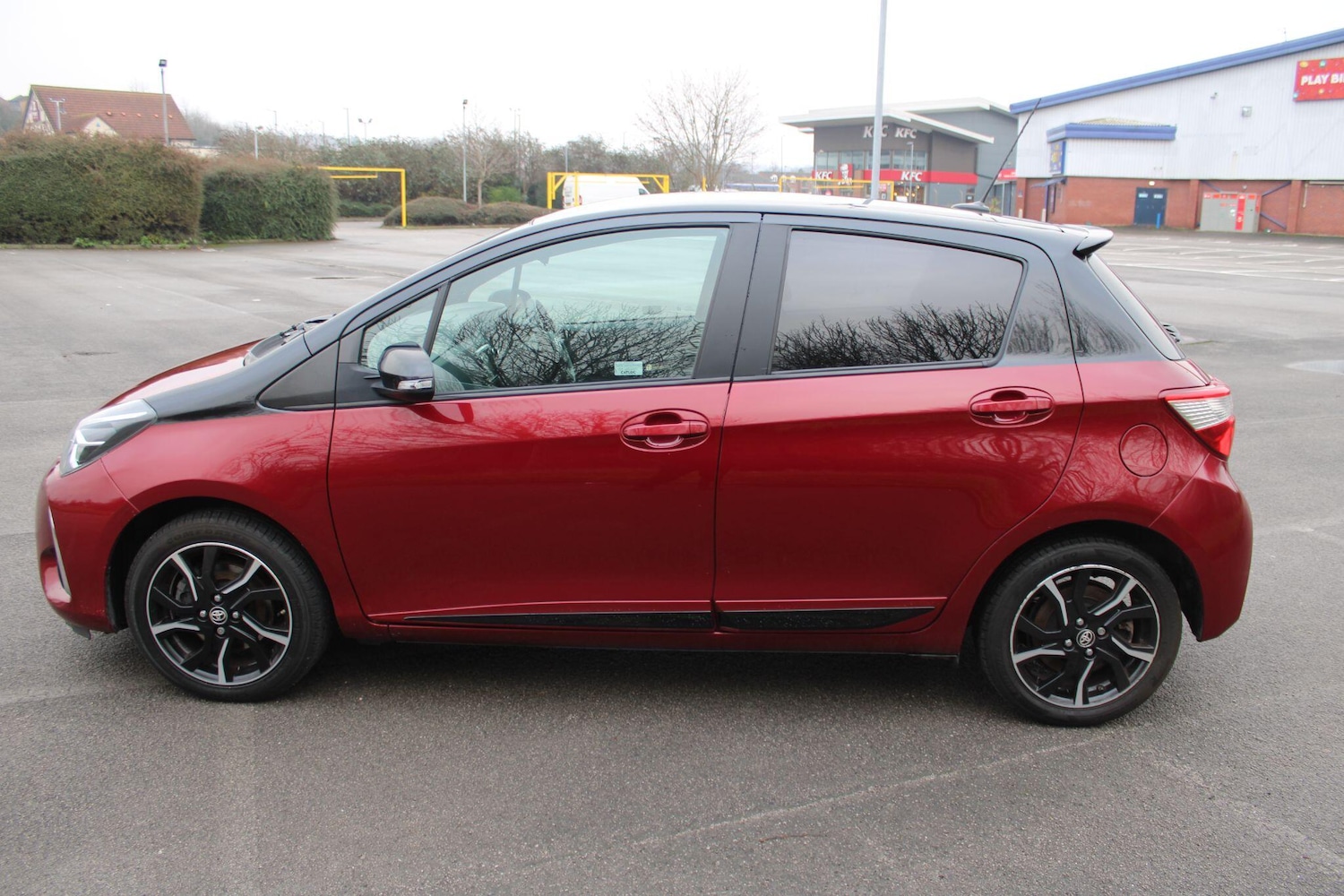 Used Toyota Yaris 2018 for sale - 77040737: Photo 6