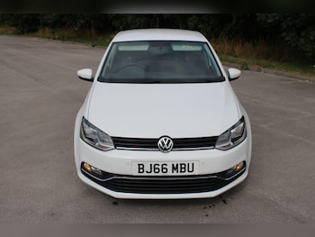 Used Volkswagen Polo 2016 for sale - 75402306: Photo