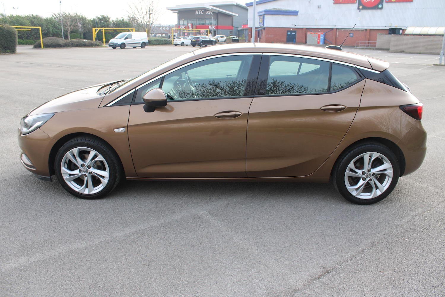 Used Vauxhall Astra for sale - 77977590: Photo 4
