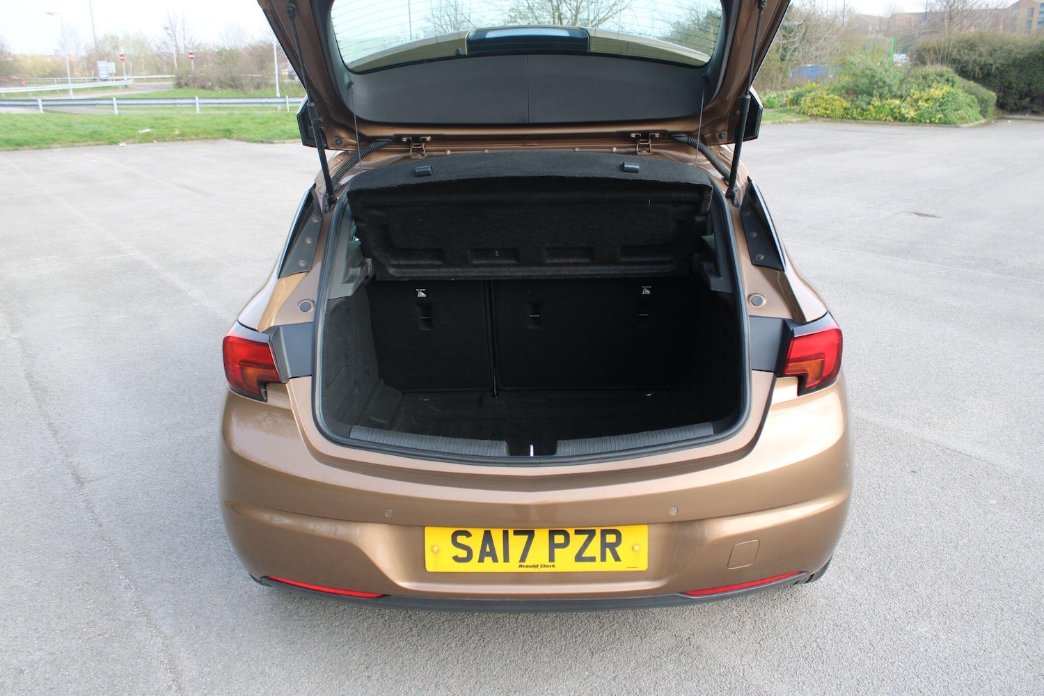 Used Vauxhall Astra for sale - 77977590: Photo 9