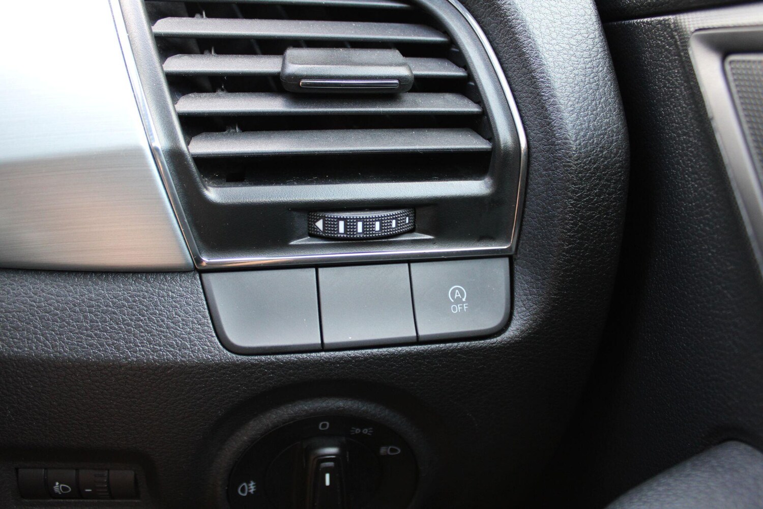 Used Skoda Fabia 2016 for sale - 75928442: Photo 28