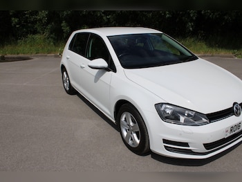 Used Volkswagen Golf 2016 for sale - 78834144: Photo