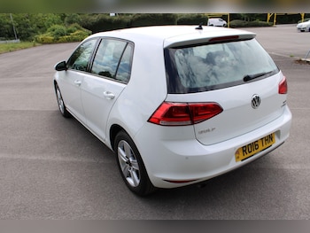 Used Volkswagen Golf 2016 for sale - 78834144: Photo