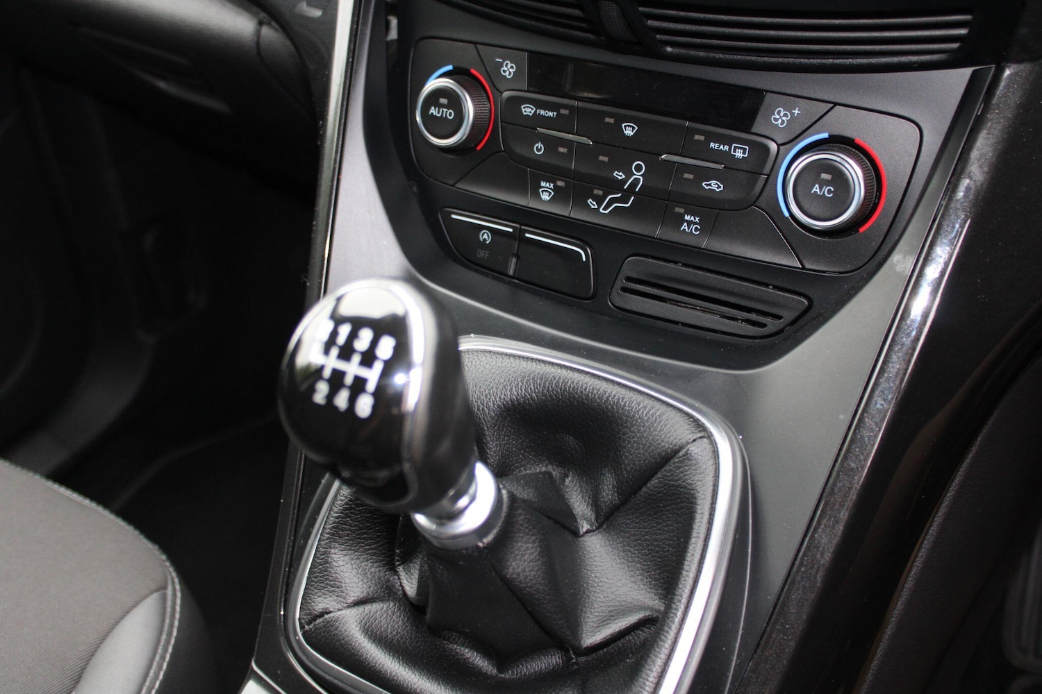 Used Ford Kuga 2018 for sale - 76260387: Photo 11