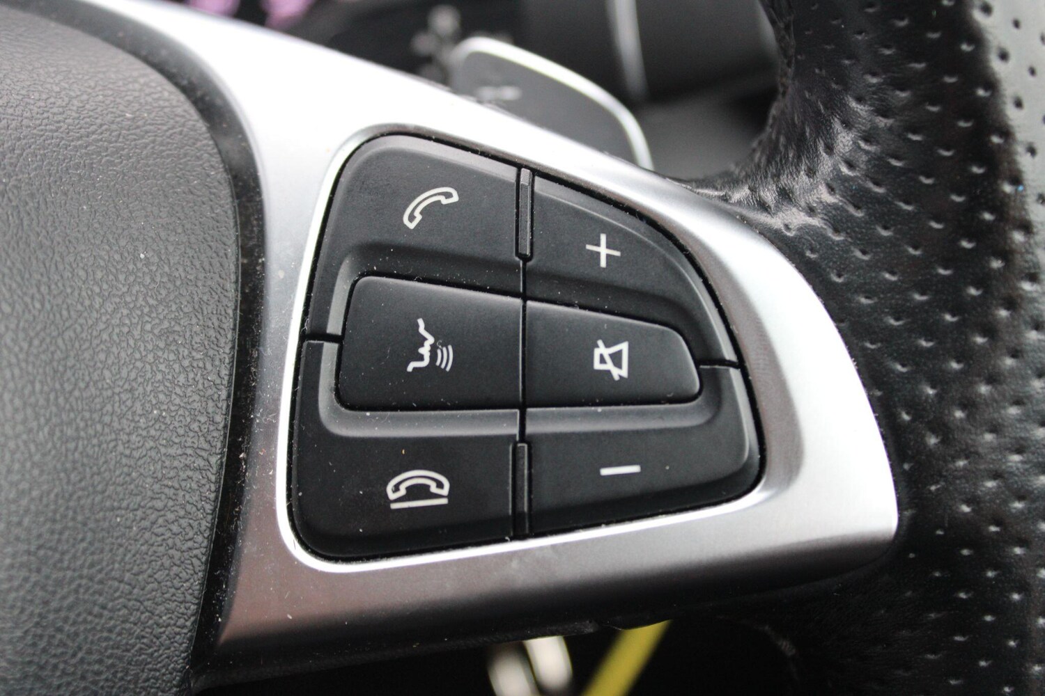 Used Mercedes-Benz GLC 2018 for sale - 77696410: Photo 16