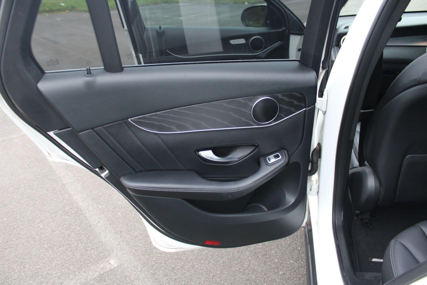 Used Mercedes-Benz GLC 2018 for sale - 77696410: Photo 27