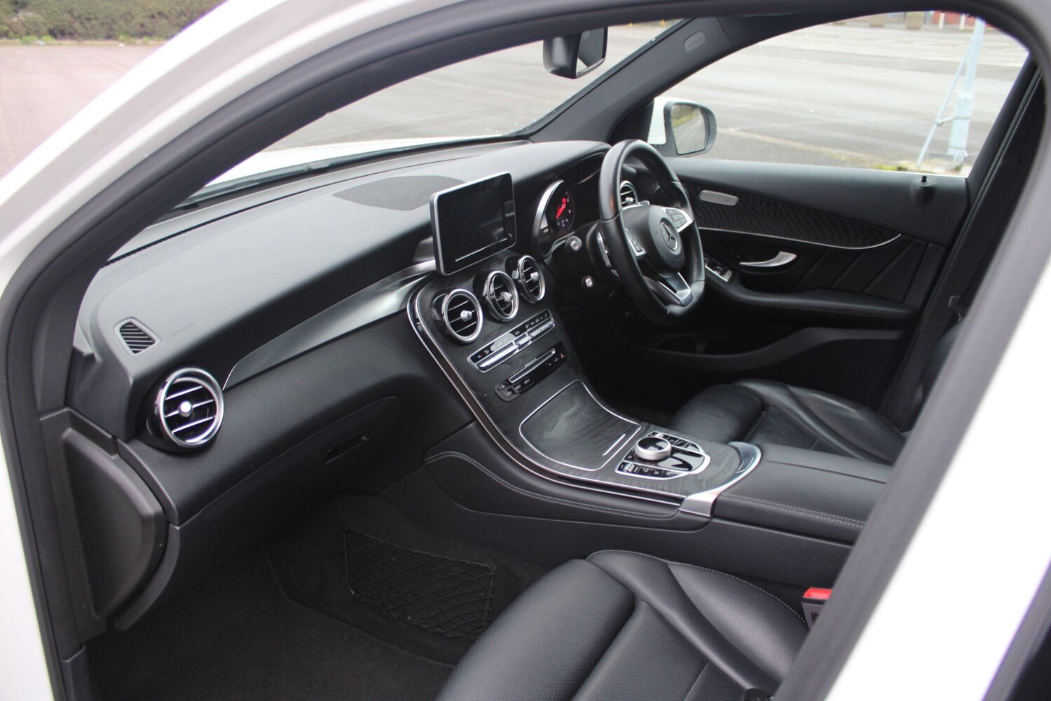 Used Mercedes-Benz GLC 2018 for sale - 77696410: Photo 37