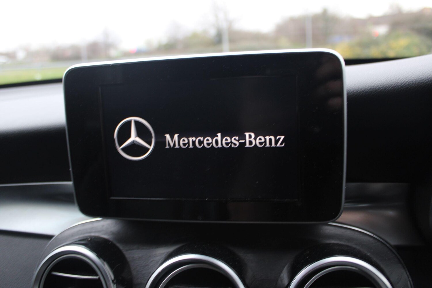 Used Mercedes-Benz GLC 2018 for sale - 77696410: Photo 40