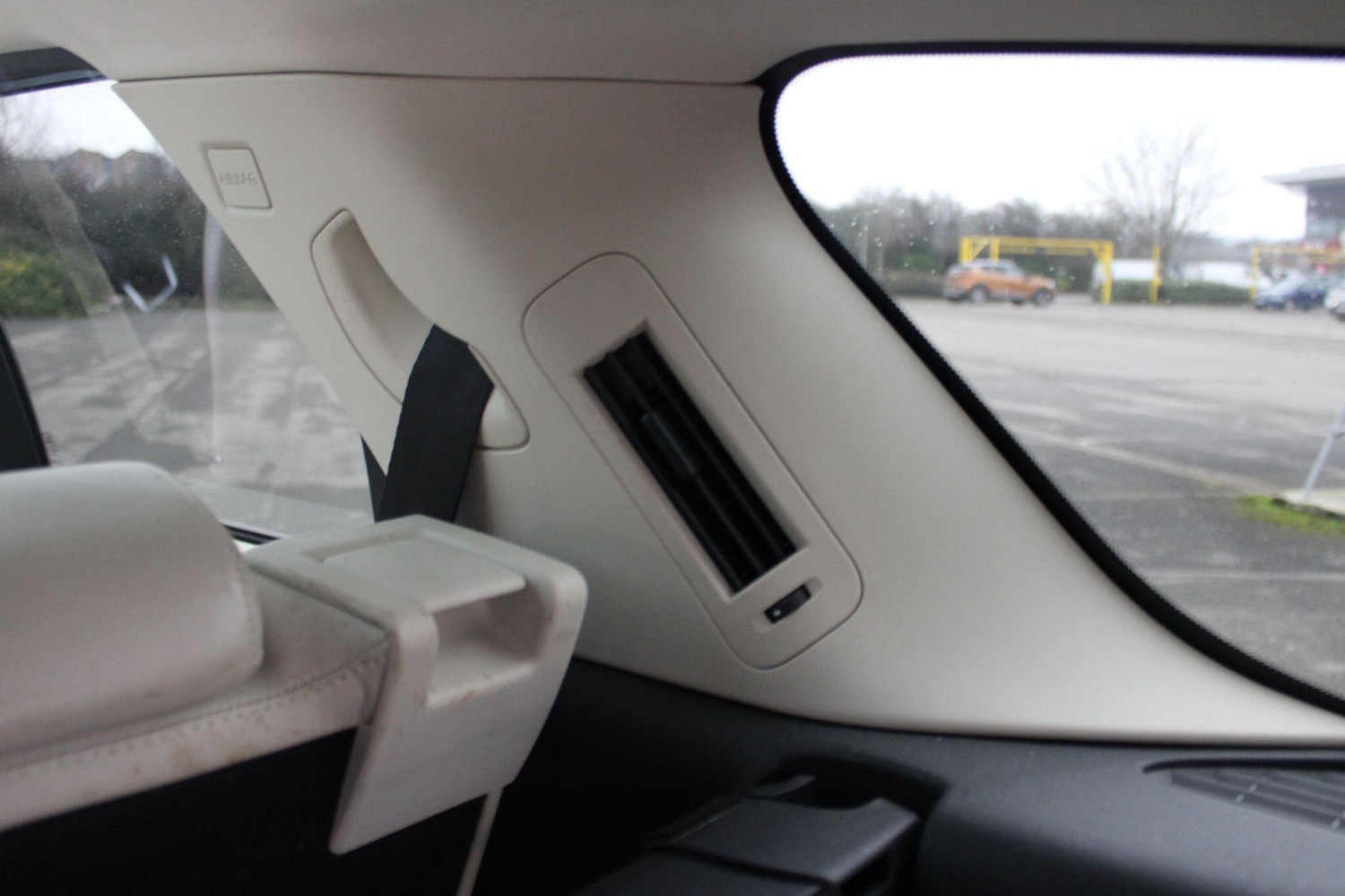 Used Land Rover Discovery Sport 2015 for sale - 77467879: Photo 15