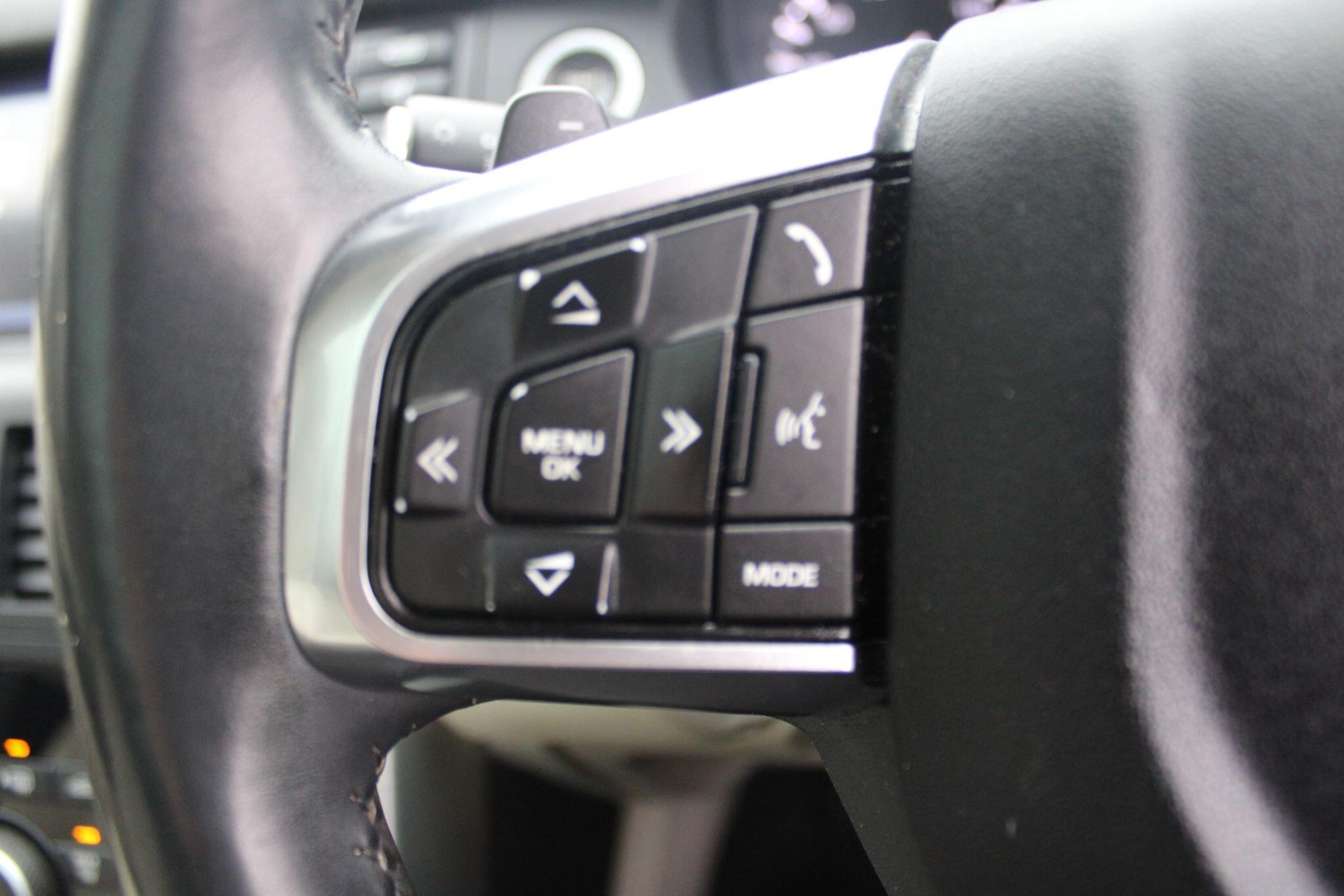 Used Land Rover Discovery Sport 2015 for sale - 77467879: Photo 16