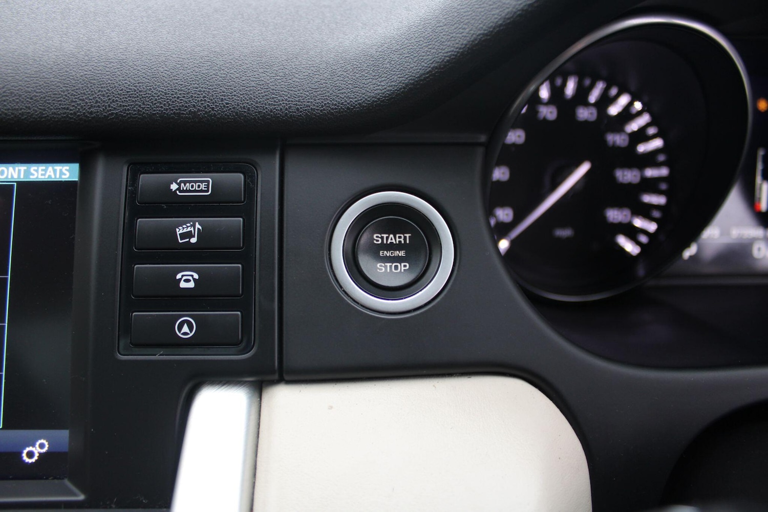 Used Land Rover Discovery Sport 2015 for sale - 77467879: Photo 22