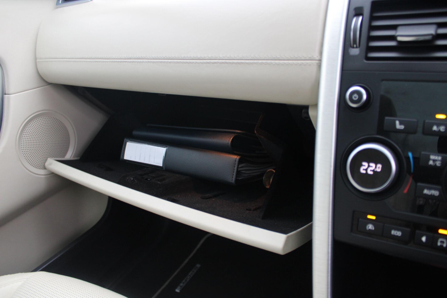 Used Land Rover Discovery Sport 2015 for sale - 77467879: Photo 31