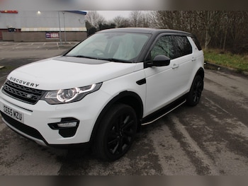 Used Land Rover Discovery Sport 2015 for sale - 77467879: Photo