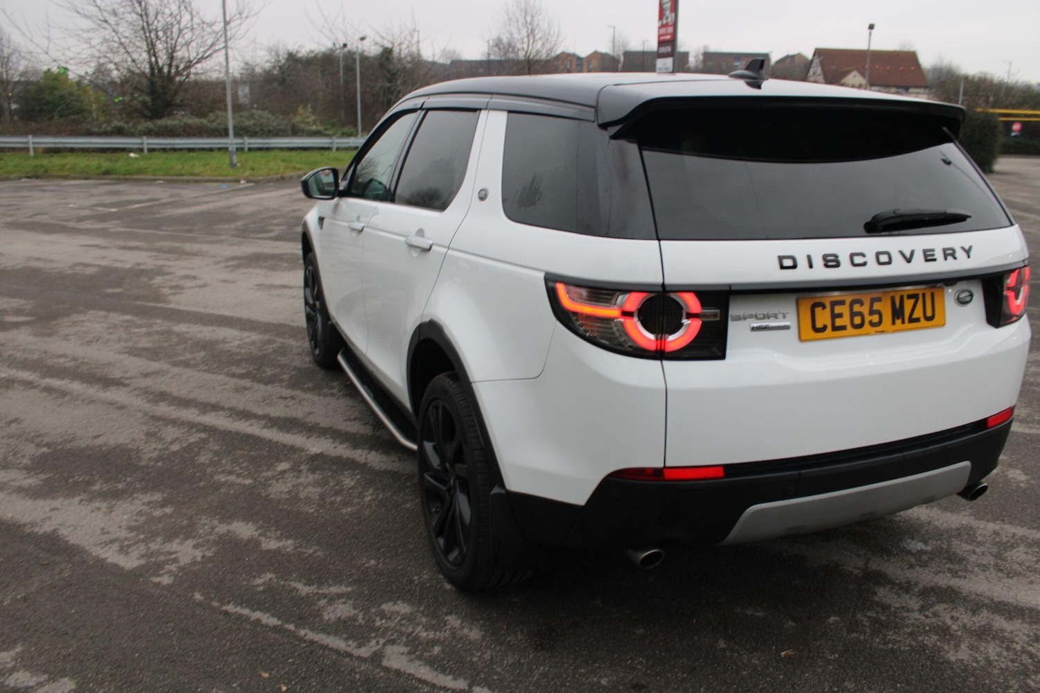 Used Land Rover Discovery Sport 2015 for sale - 77467879: Photo 4