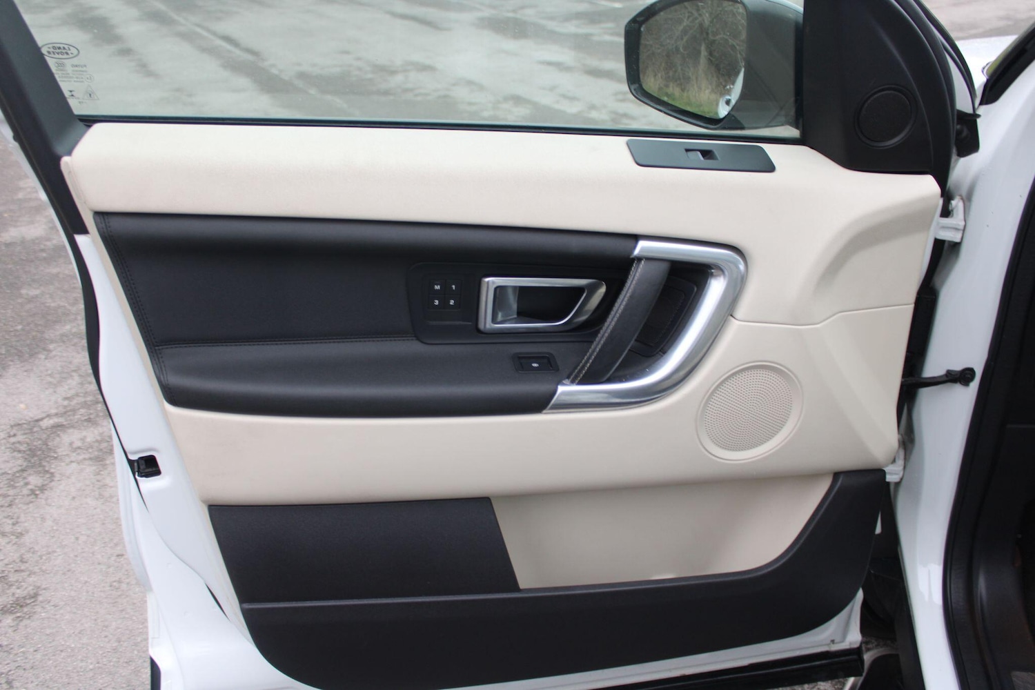 Used Land Rover Discovery Sport 2015 for sale - 77467879: Photo 41