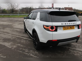Used Land Rover Discovery Sport 2015 for sale - 77467879: Photo