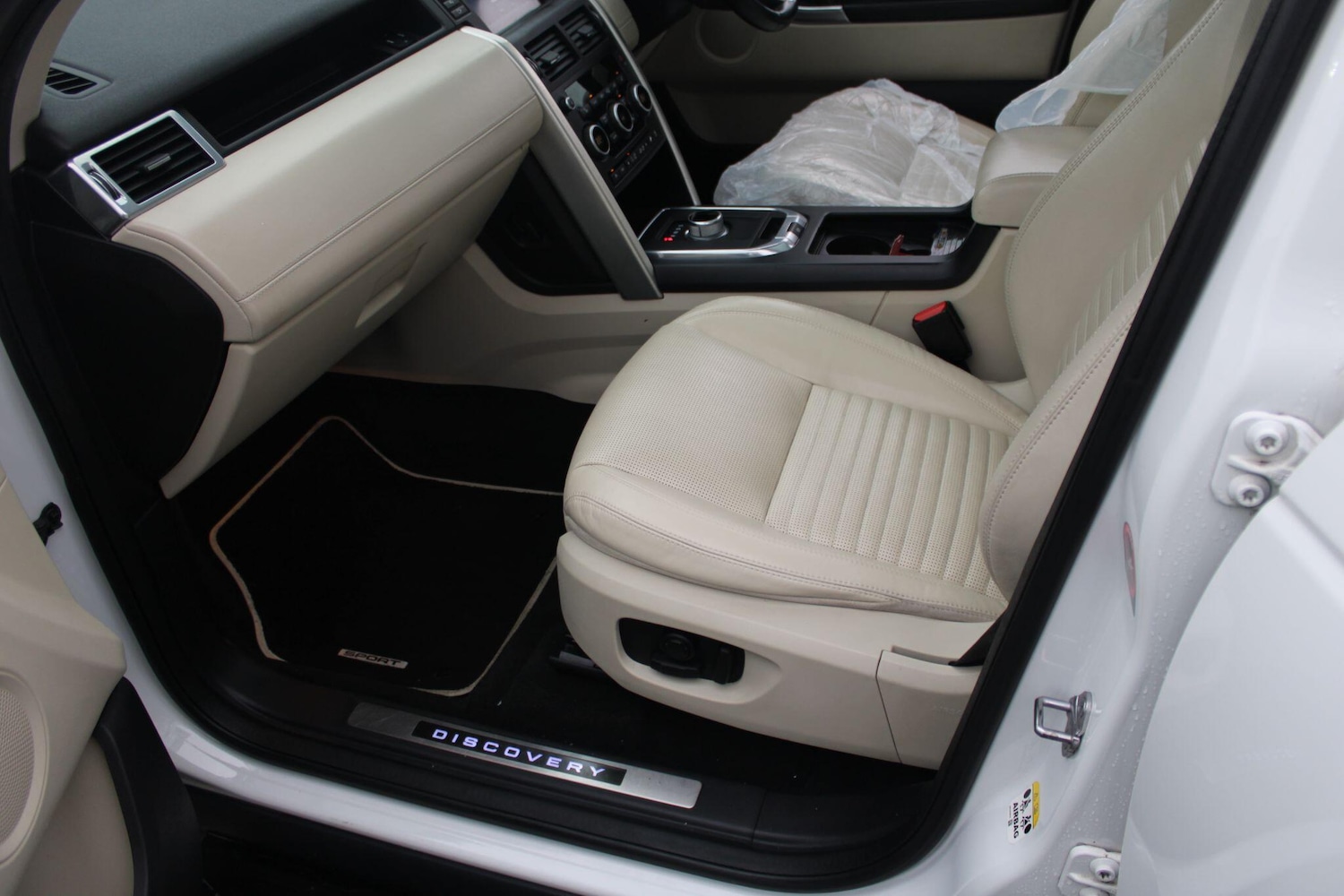 Used Land Rover Discovery Sport 2015 for sale - 77467879: Photo 53