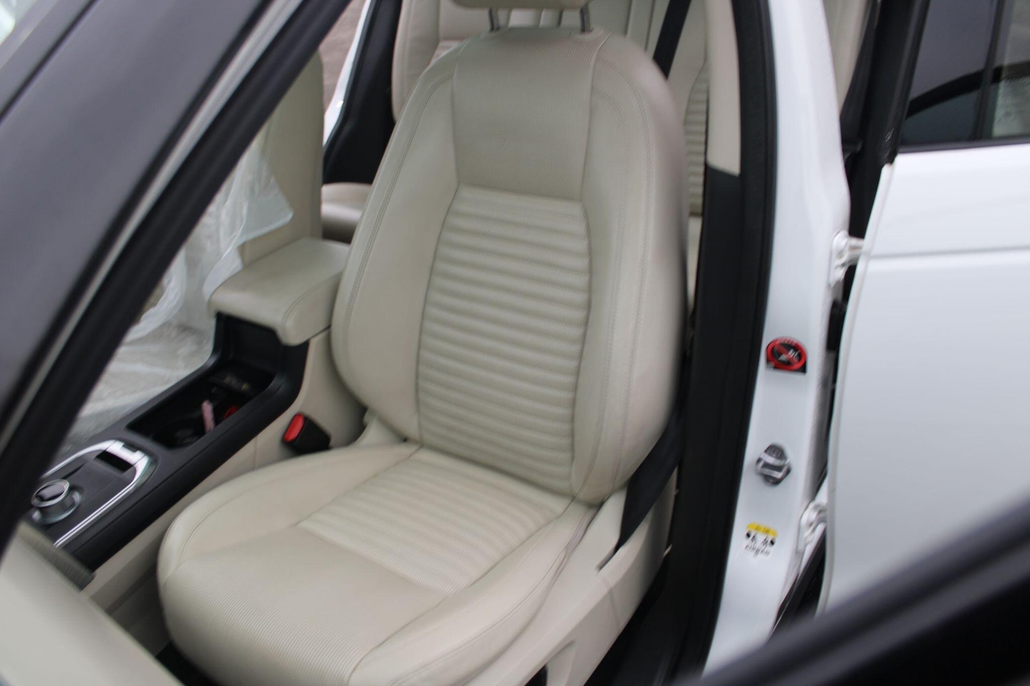 Used Land Rover Discovery Sport 2015 for sale - 77467879: Photo 54