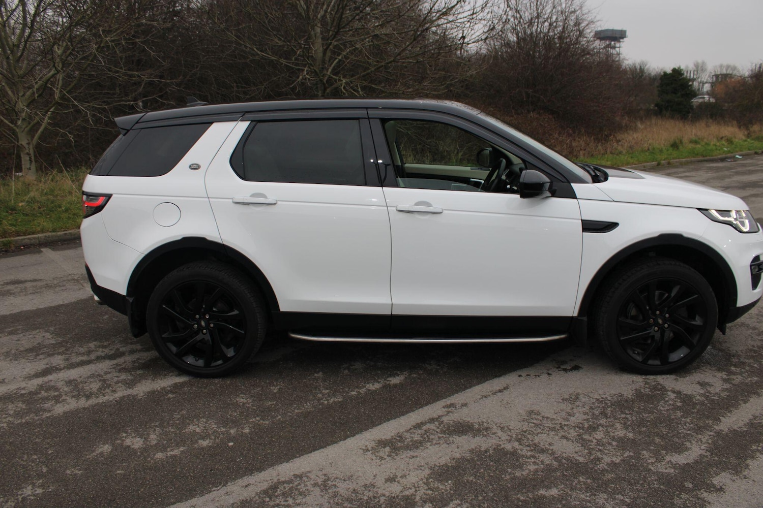 Used Land Rover Discovery Sport 2015 for sale - 77467879: Photo 8