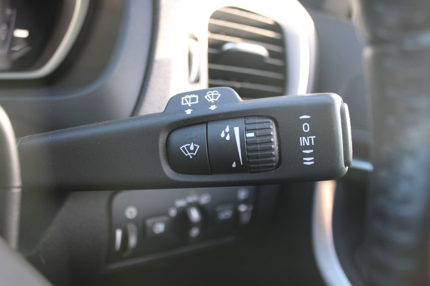 Used Volvo V40 2014 for sale - 77377042: Photo 18