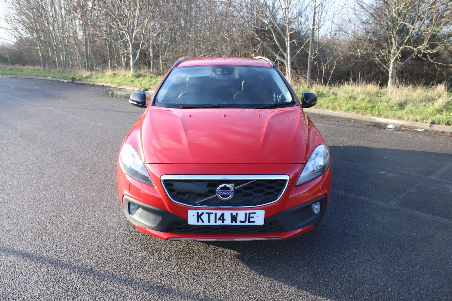 Used Volvo V40 2014 for sale - 77377042: Photo 2