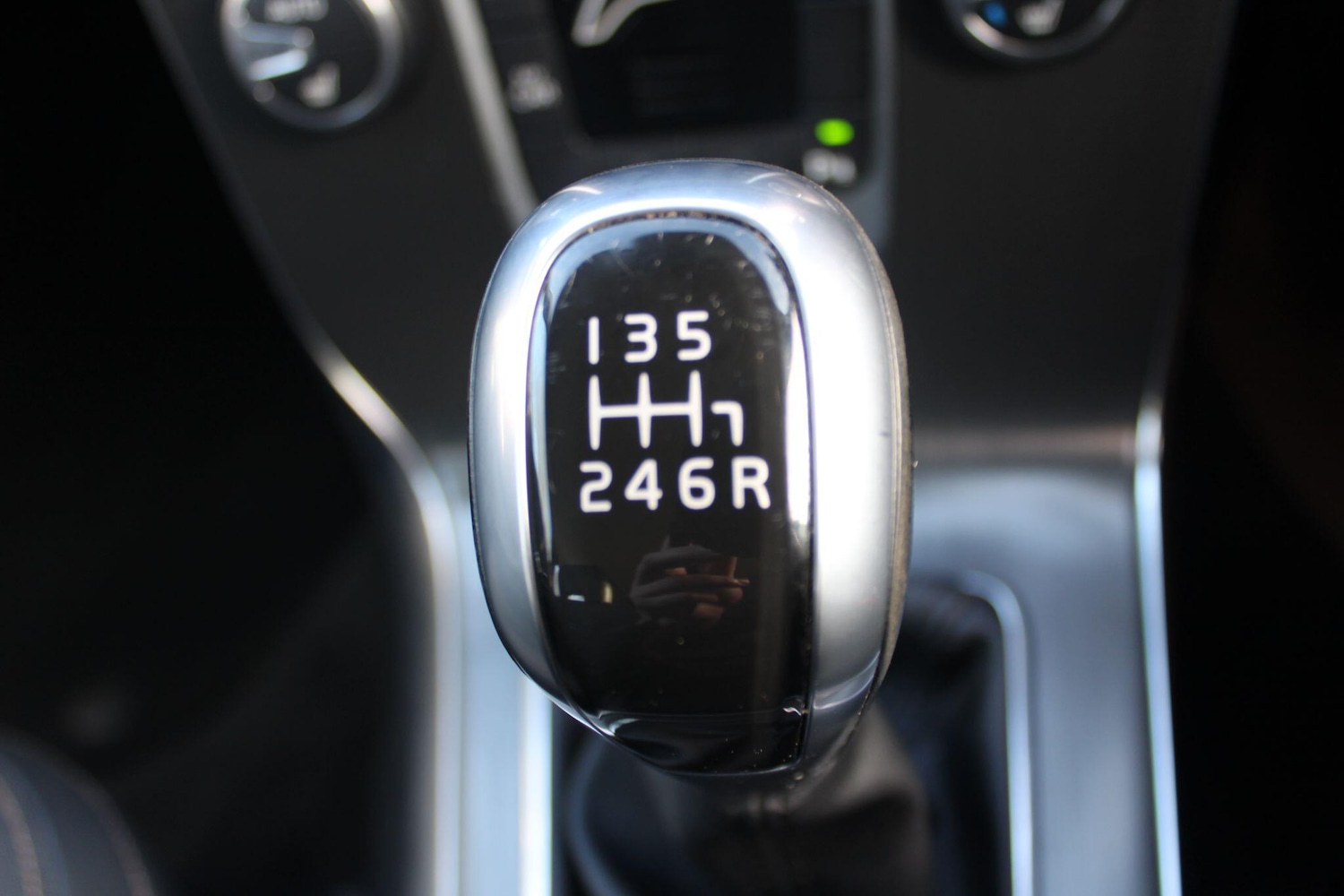 Used Volvo V40 2014 for sale - 77377042: Photo 26