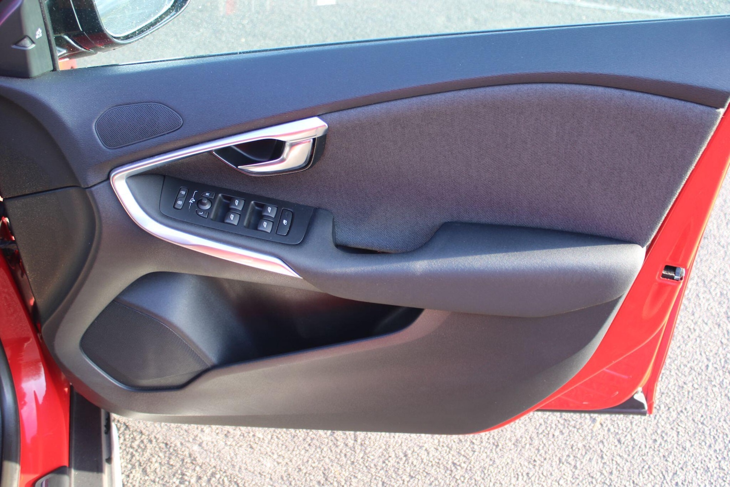 Used Volvo V40 2014 for sale - 77377042: Photo 30