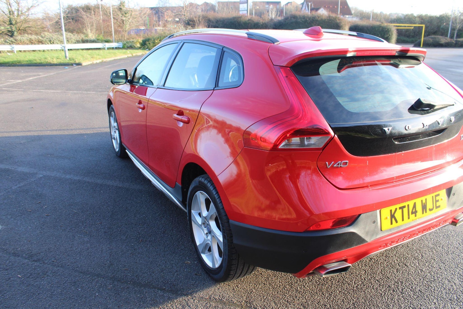 Used Volvo V40 2014 for sale - 77377042: Photo 4
