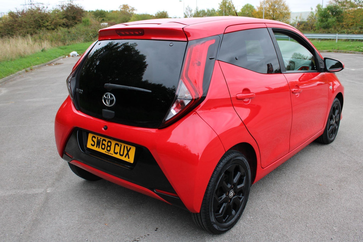 Used Toyota AYGO 2019 for sale - 76246493: Photo 10