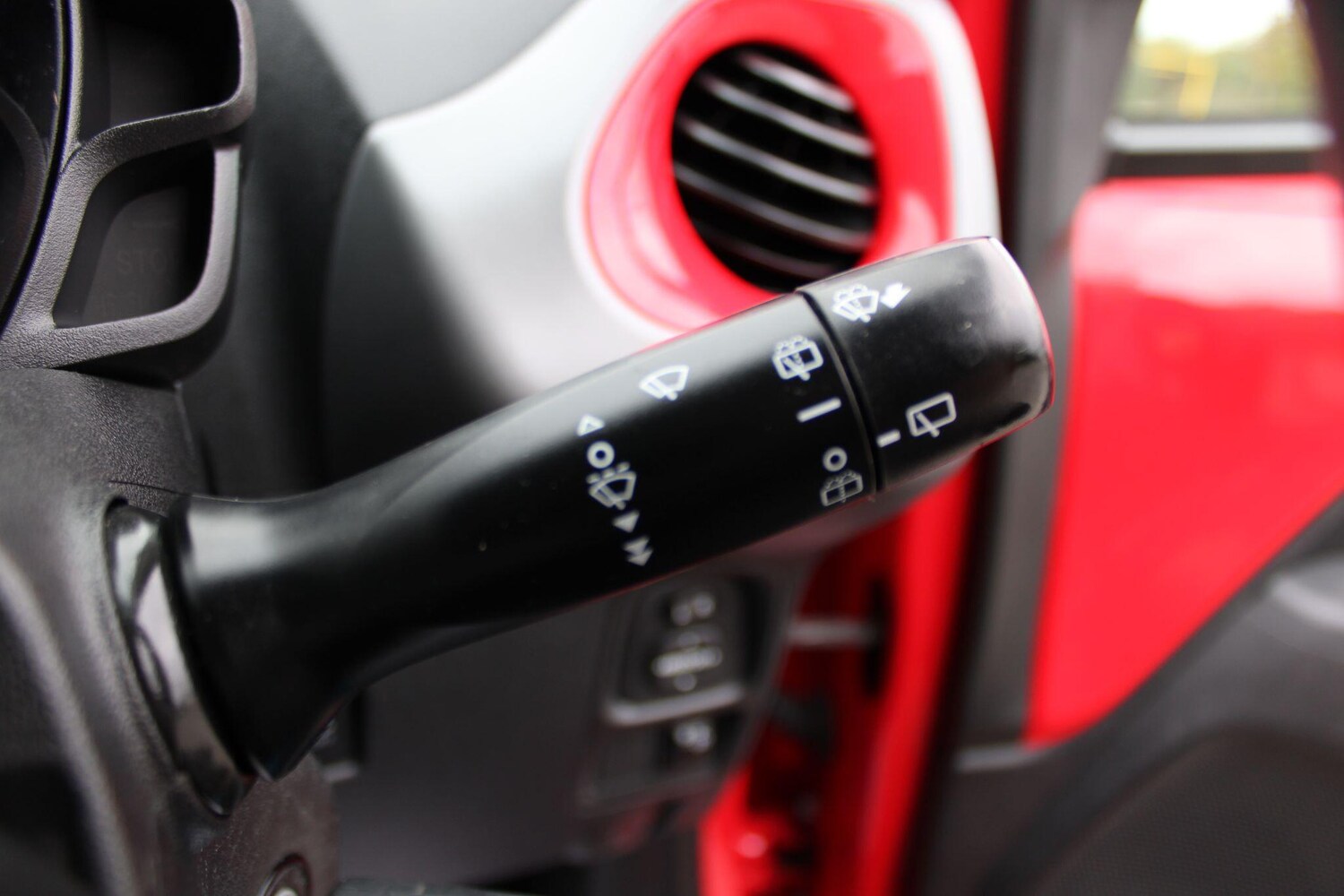 Used Toyota AYGO 2019 for sale - 76246493: Photo 24