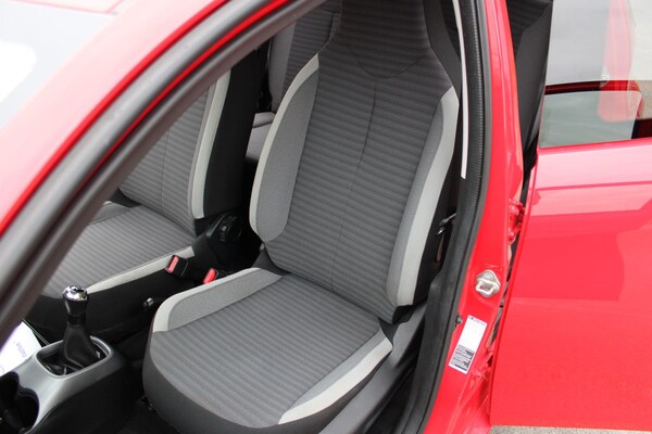 Used Toyota AYGO 2019 for sale - 76246493: Photo 42