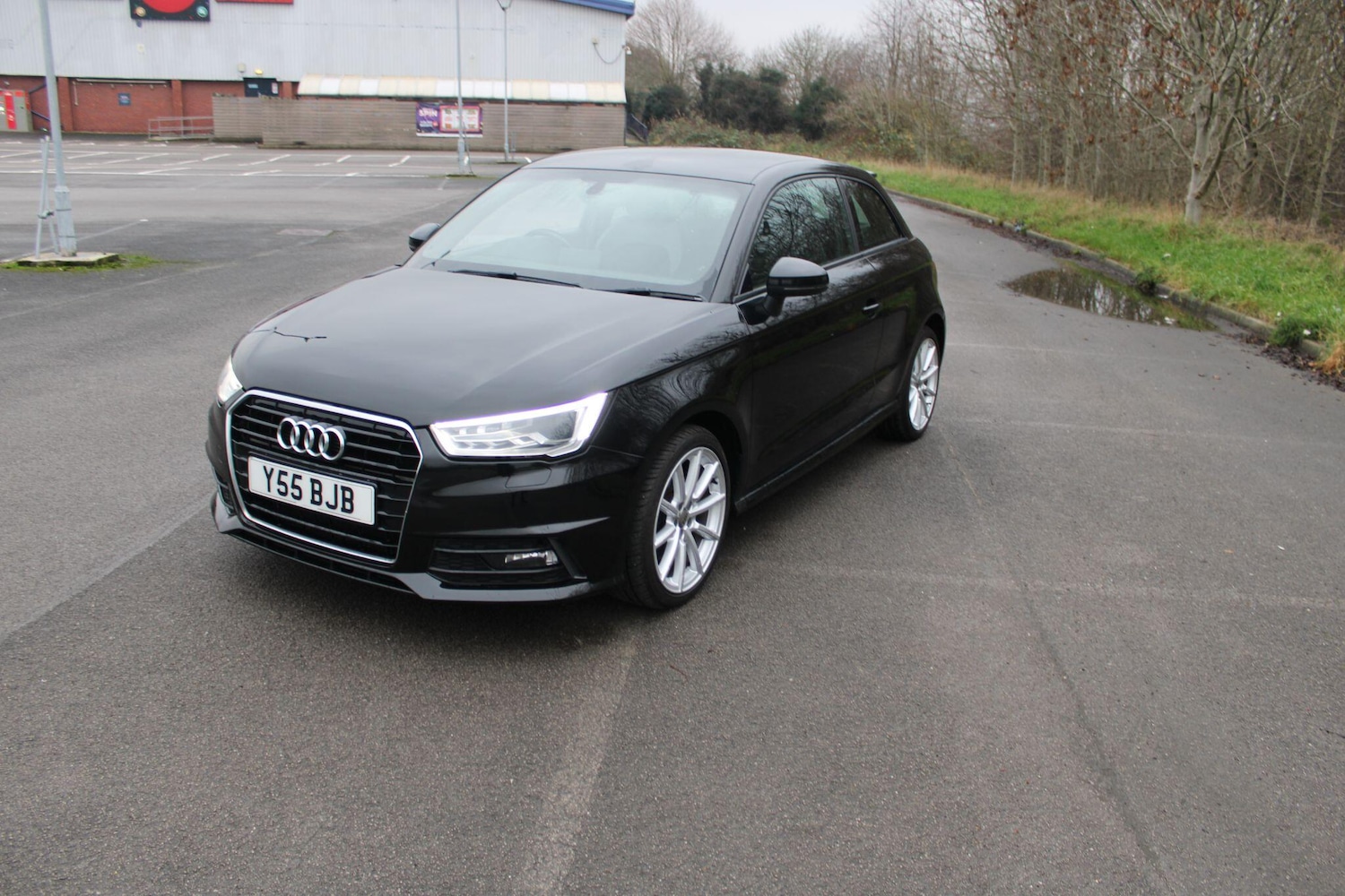 Used Audi A1 2015 for sale - 77040026: Photo 3