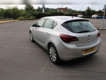 Used Vauxhall Astra 2012 for sale - 79426165: Photo