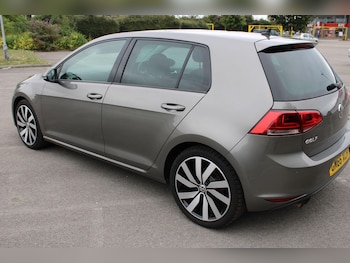 Used Volkswagen Golf 2017 for sale - 79033859: Photo