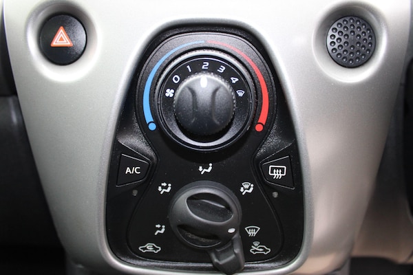 Used Peugeot 108 2016 for sale - 76246498: Photo 27