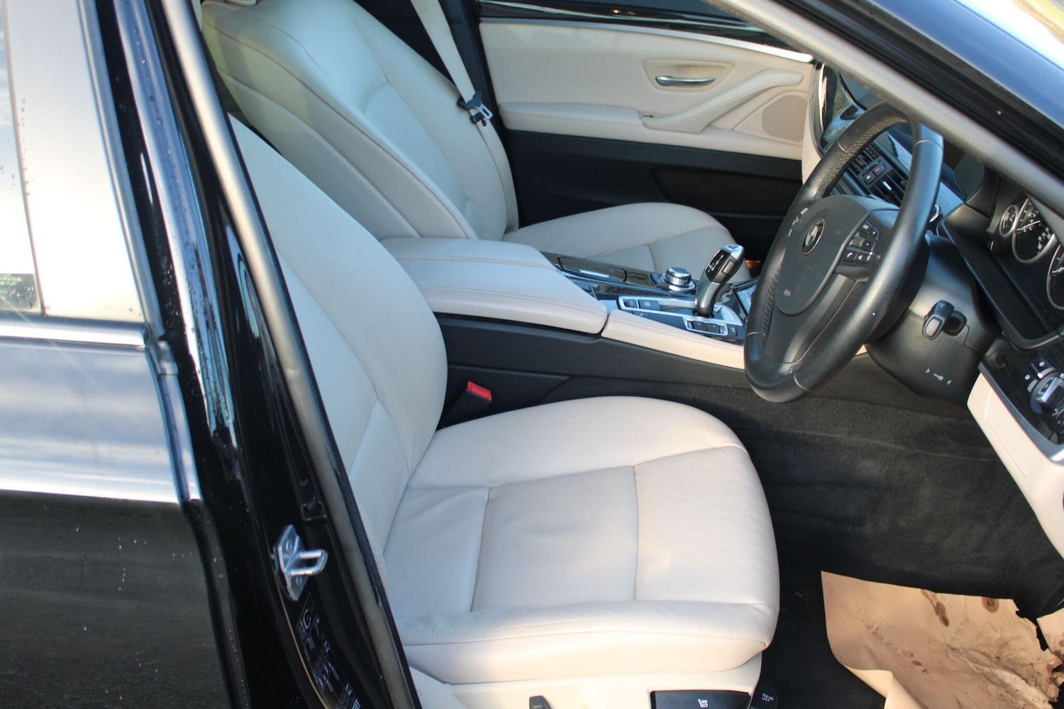 Used BMW 5 Series 2013 for sale - 77376012: Photo 12