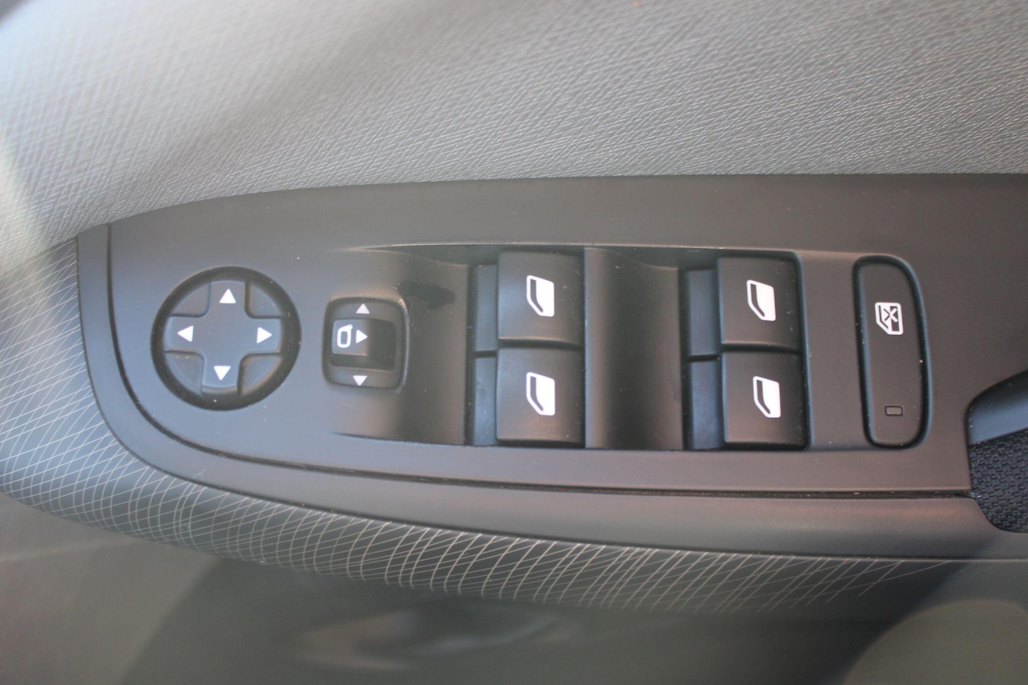 Used Citroen Grand C4 Picasso 2015 for sale - 77978431: Photo 21