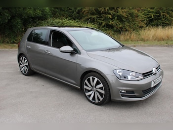 Volkswagen - Golf