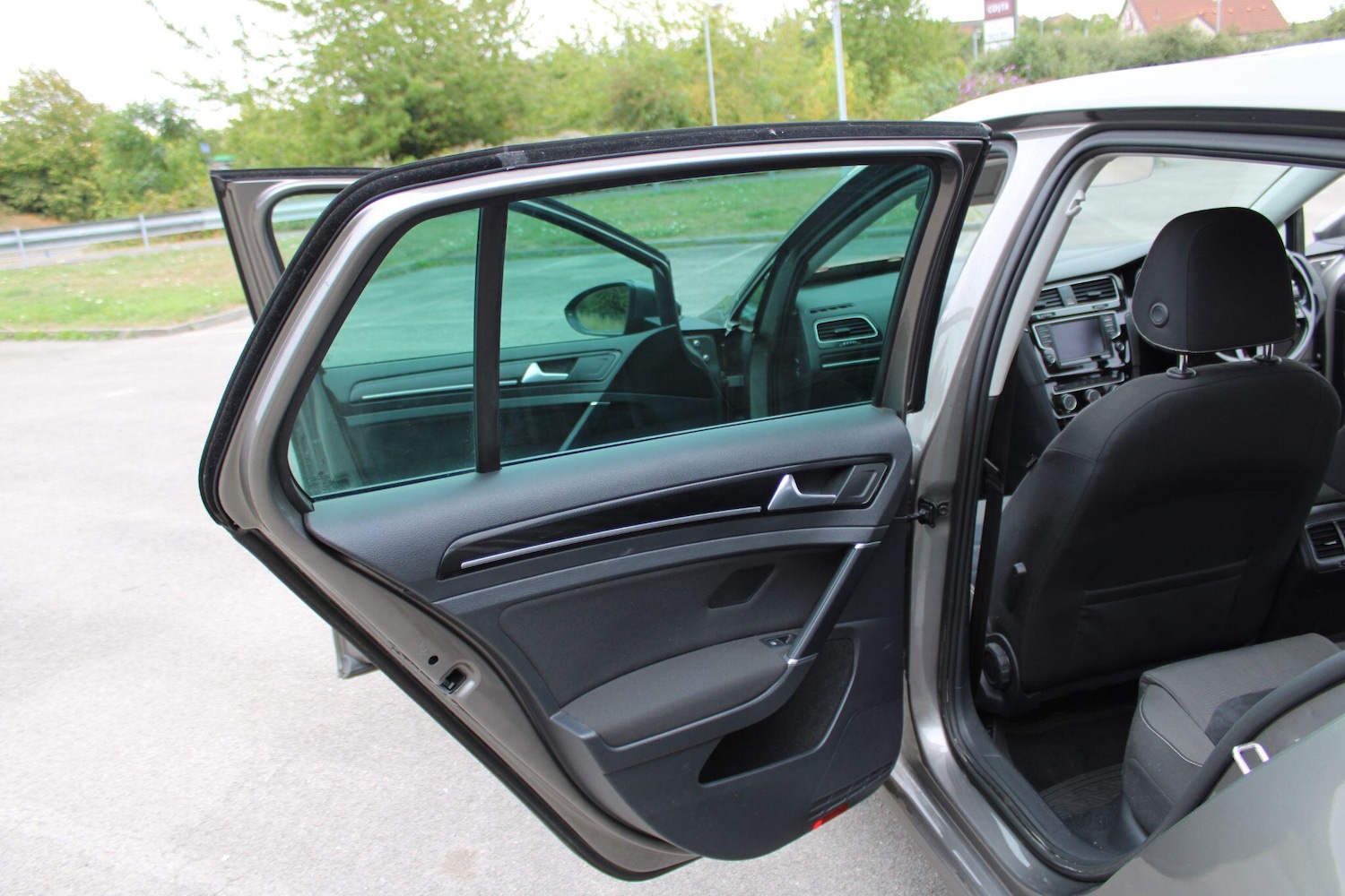 Vehicle 29