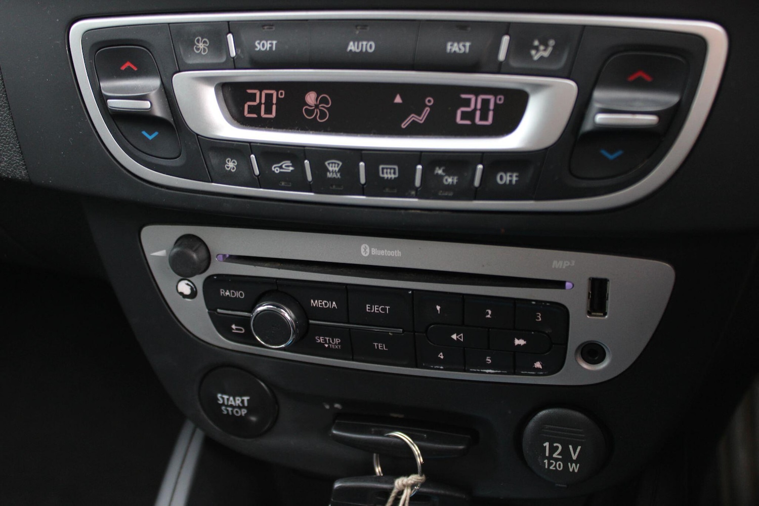 Used Renault Megane 2012 for sale - 76239578: Photo 13