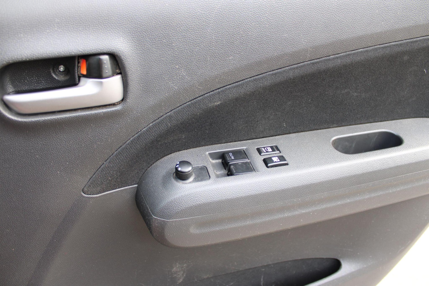 Used Suzuki Splash 2010 for sale - 76239327: Photo 15