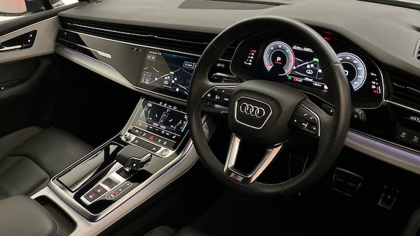 Used Audi Q7 2021 for sale - 75700198: Photo 6