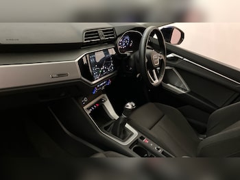 Used Audi Q3 2021 for sale - 76340487: Photo